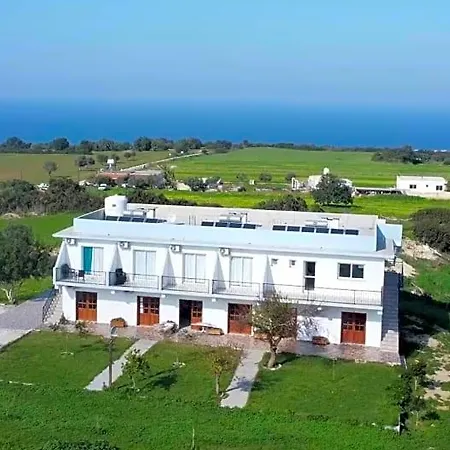 Karpaz Sunset לינה וארוחת בוקר